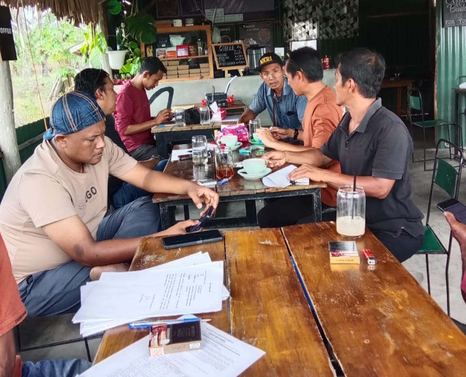 Petani Mesuji Kini Wajib Pakai Barcode untuk Beli BBM Subsidi Alsintan