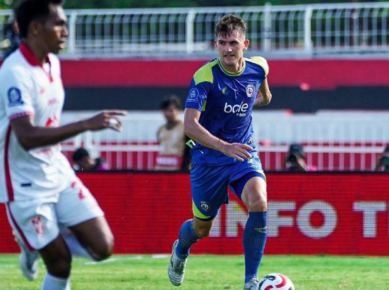 Link Live Streaming Arema FC vs Madura United: Gengsi Jawa Timur dan Poin yang Dipertaruhkan