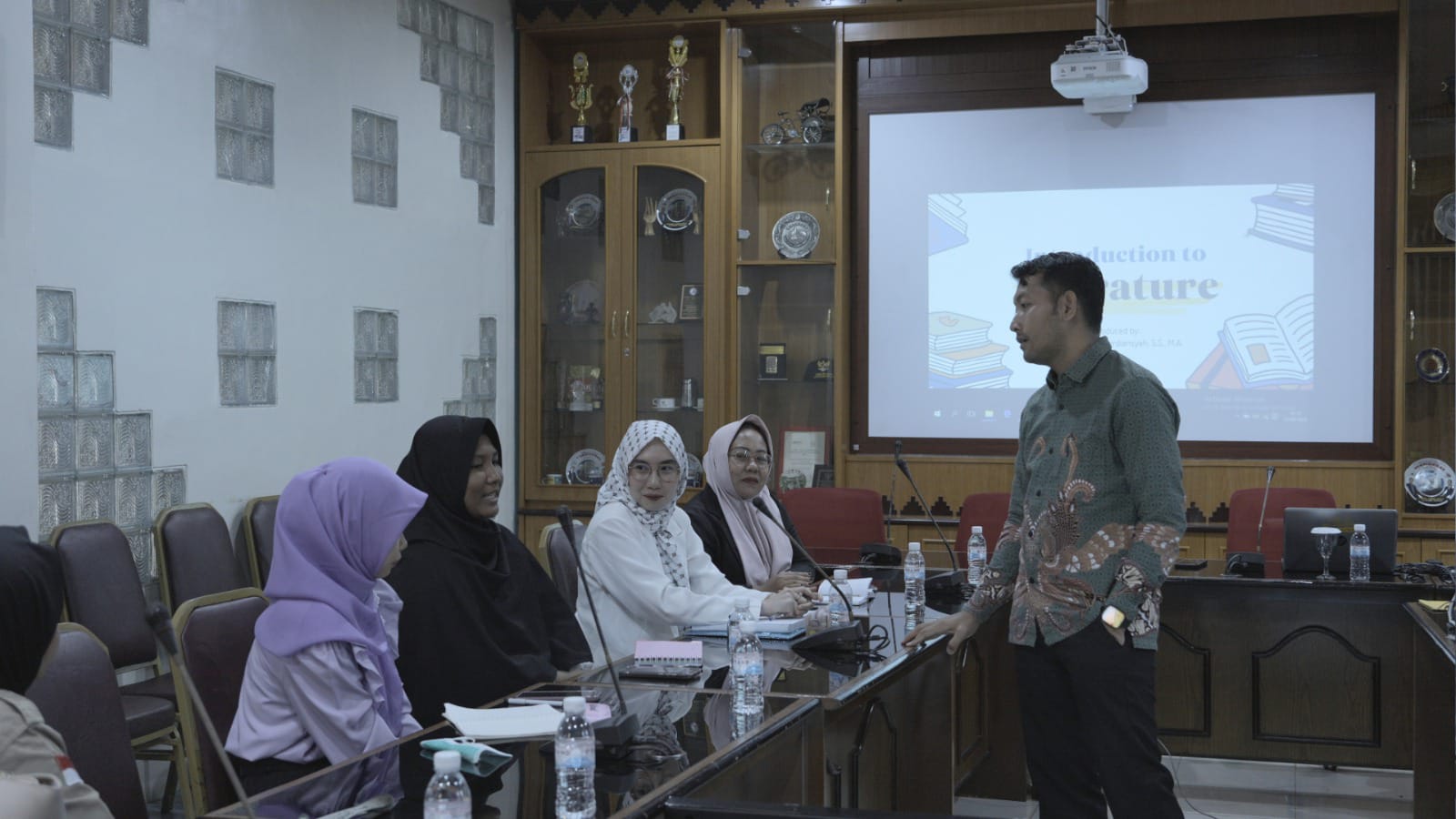 Dosen Universitas Teknokrat Indonesia Terpilih dalam Program Laboratorium Penerjemah Sastra 2025