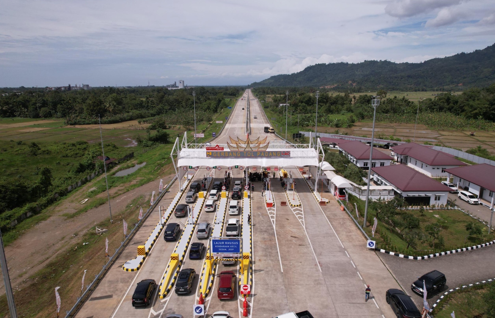 Selama Libur Nataru, Dua Juta lebih Kendaraan Lintasi JTTS, Termasuk Lampung