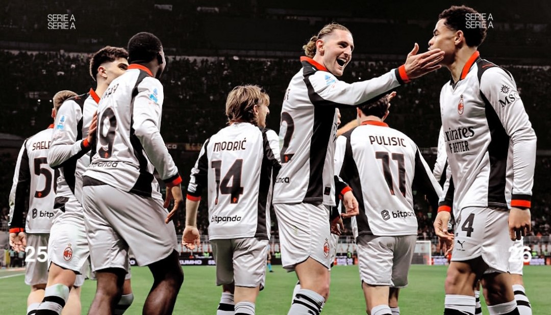 Link Live Streaming Napoli vs AC Milan: Partenopei vs Rossoneri Berebut Takhta Serie A