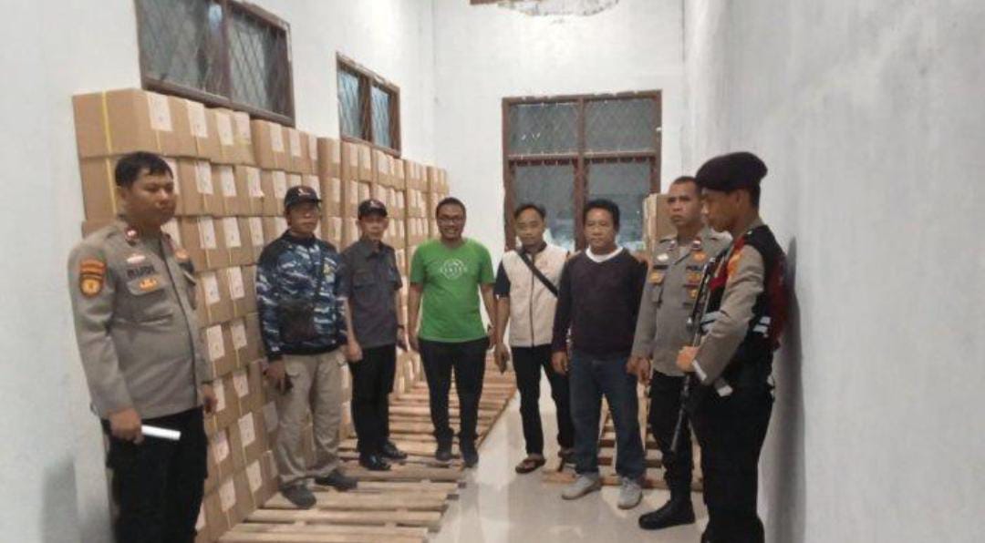 Surat Suara Pilkada Tulang Bawang dan Pilgub Lampung Tiba di Gudang Logistik, Dijaga Ketat Polisi