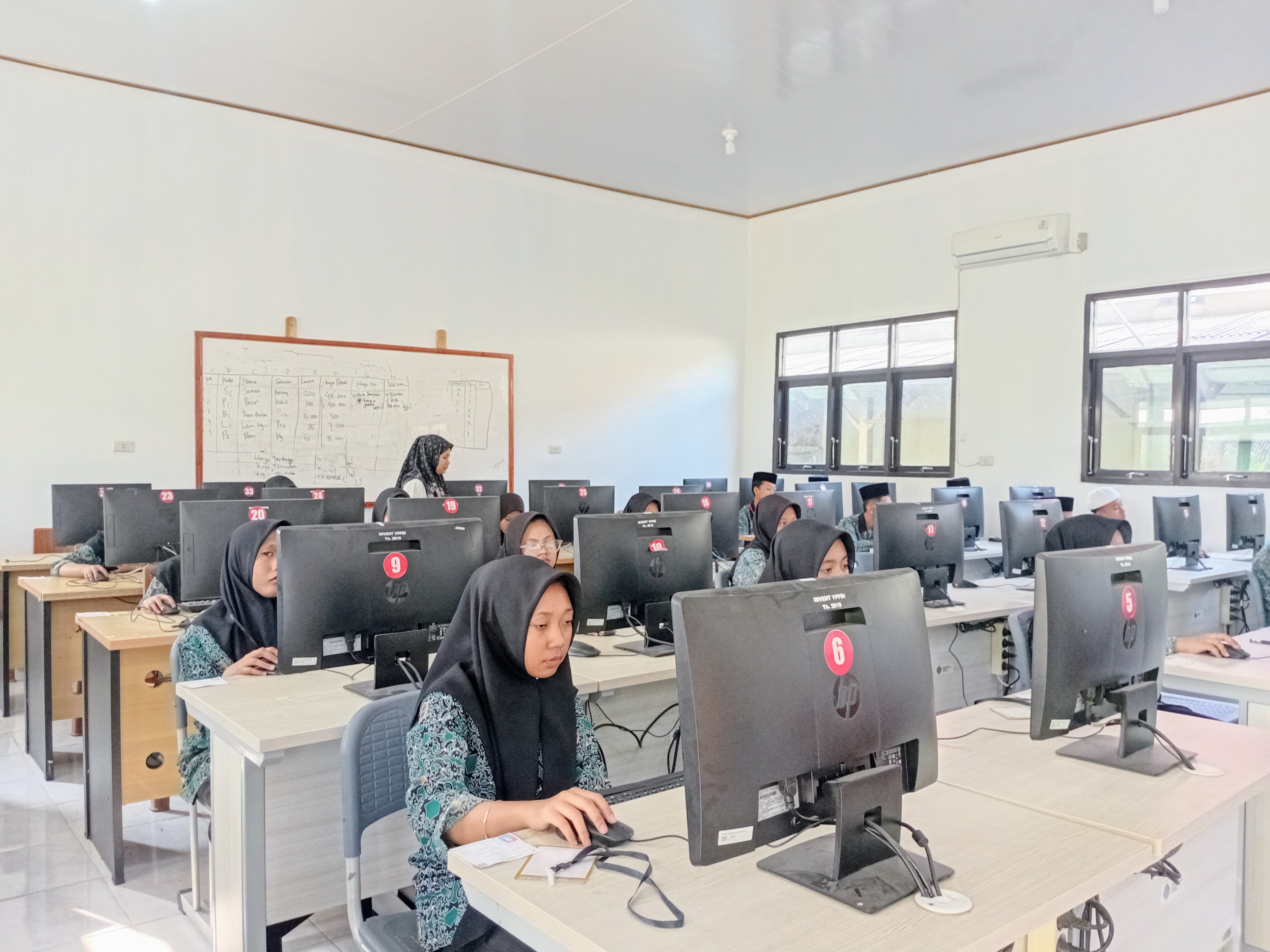 Kanwil Kemenag Lampung Sebut Pelaksanaan ANBK MA se Lampung Diikuti 9191 Siswa dari 307 MA Negeri Swasta 