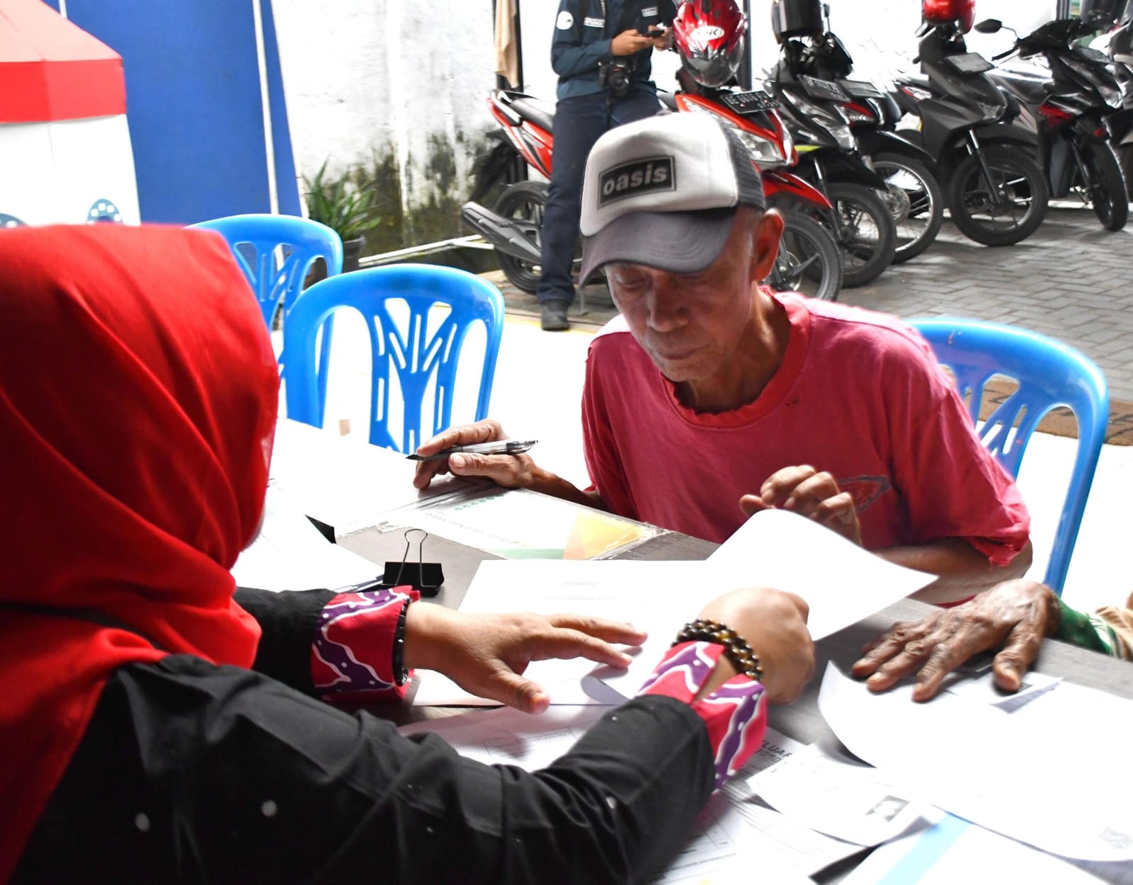 Pemkot Metro Realisasikan Bantuan Atensi untuk Lansia