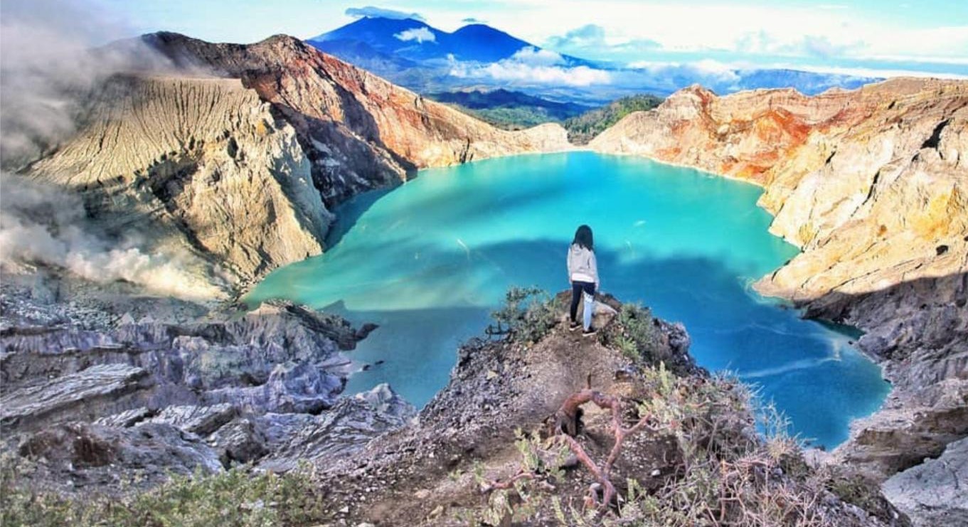 Discovering the Enchanting Ijen Crater, Indonesia's Hidden Gem Travel Destination