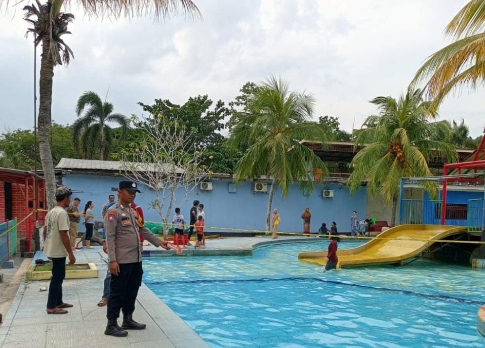 Balita Asal Tulang Bawang Tewas Tenggelam Saat Berlibur di Waterboom