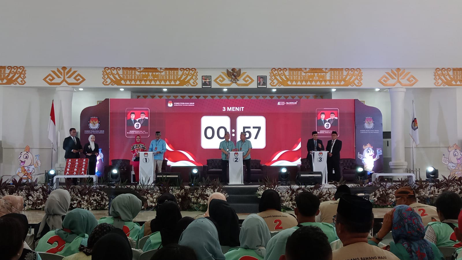 Debat Terakhir, 3 Paslon Bupati dan Wakil Bupati Tulang Bawang Berlomba Sentuh Hati Masyarakat