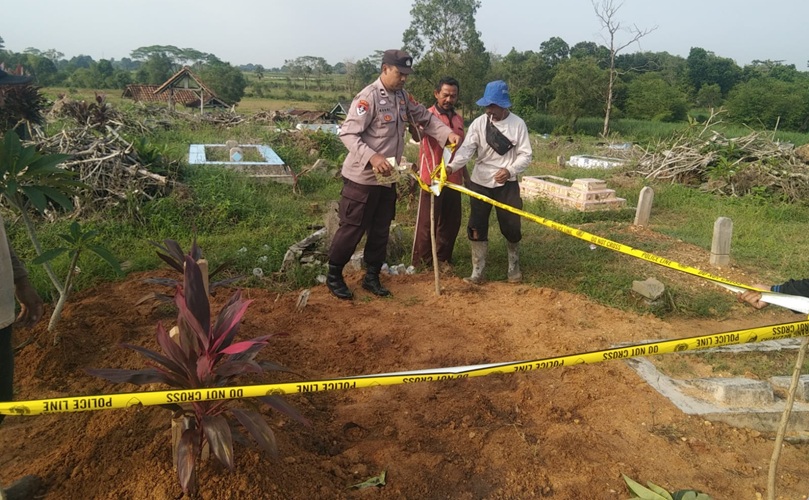 Makam Nenek 89 Tahun di Lampung Tengah Dibongkar, Tali Pocong Diduga Dicuri untuk Ritual Mistis