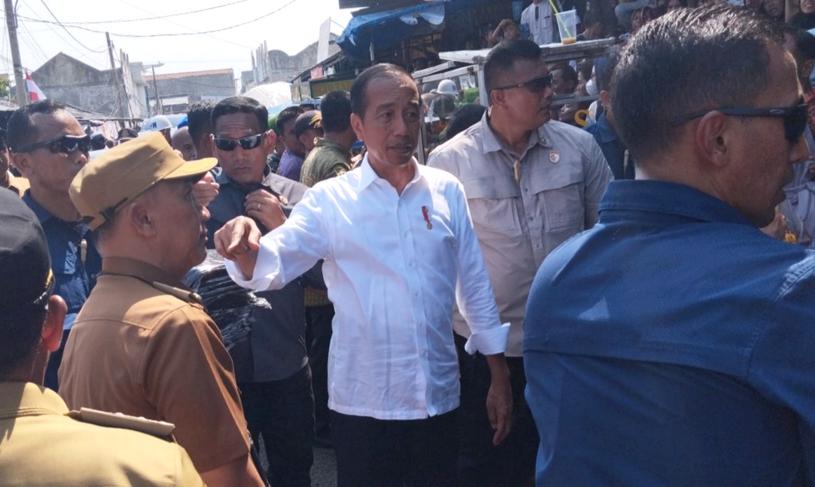 Presiden Joko Widodo Kunjungi Pasar Kota Agung Tanggamus dan RSUD Batin Mangunang