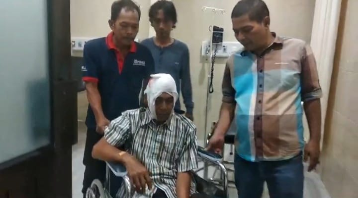 Dibacok Suami Mantan Istri, Pria Paruh Baya Alami Luka Serius