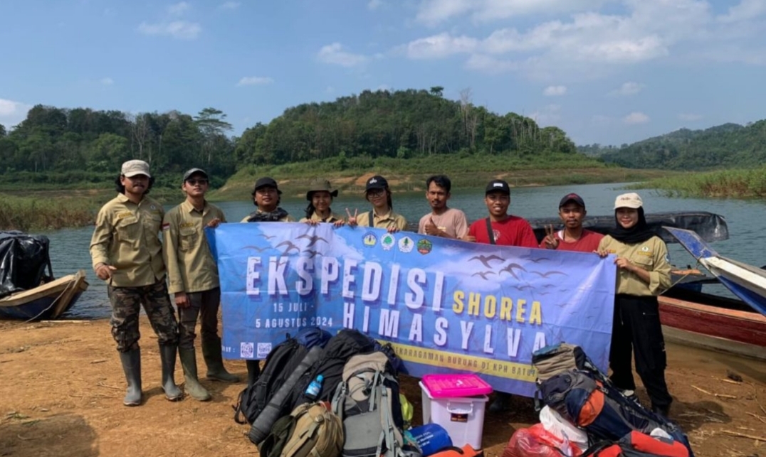 Tim Himasylva Unila Ekspedisi SHOREA di KPH Batutegi Tanggamus Lampung , Eksplorasi Keanekaragaman Burung