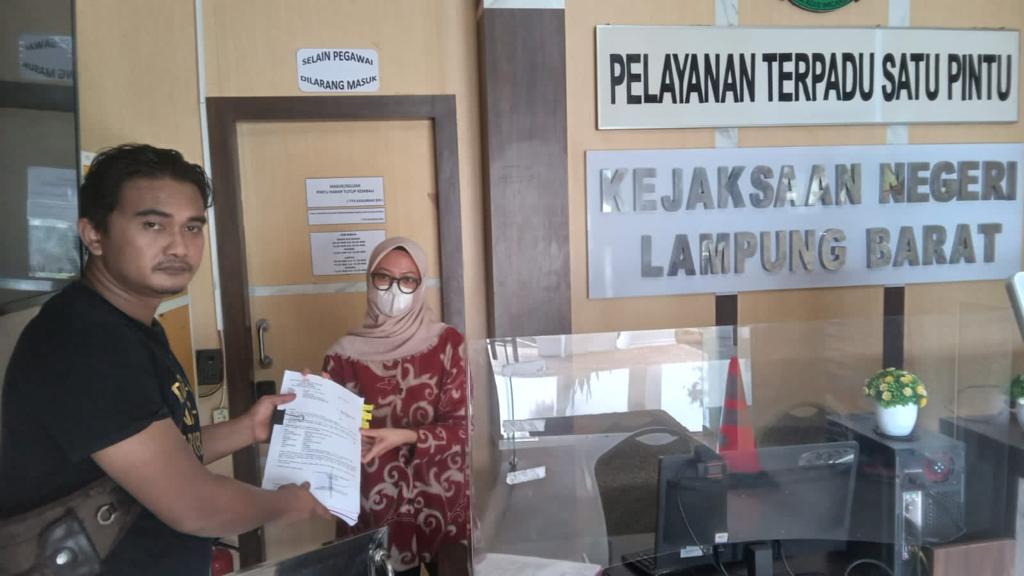 Polres Lambar Limpahkan Berkas Penganiayaan Dokter Puskesmas ke Kejari Lambar