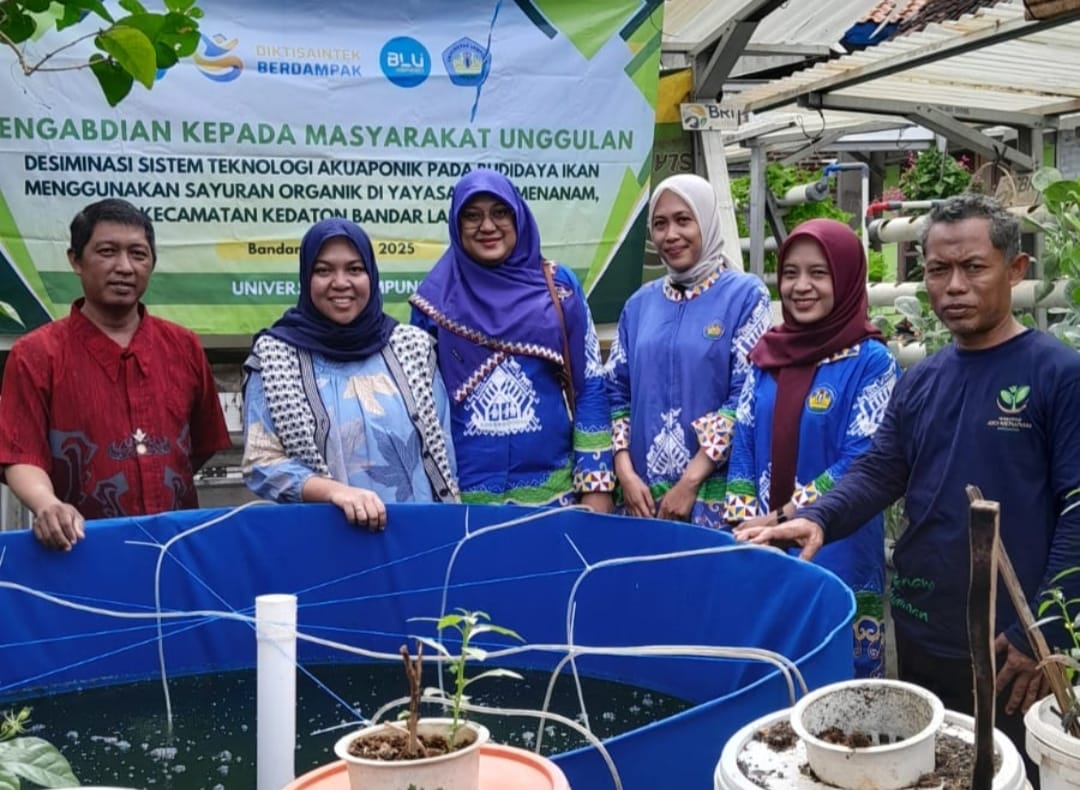 Tim Dosen Unila Tingkatkan Produksi Sayur Organik Dengan Teknologi Akuaponik 