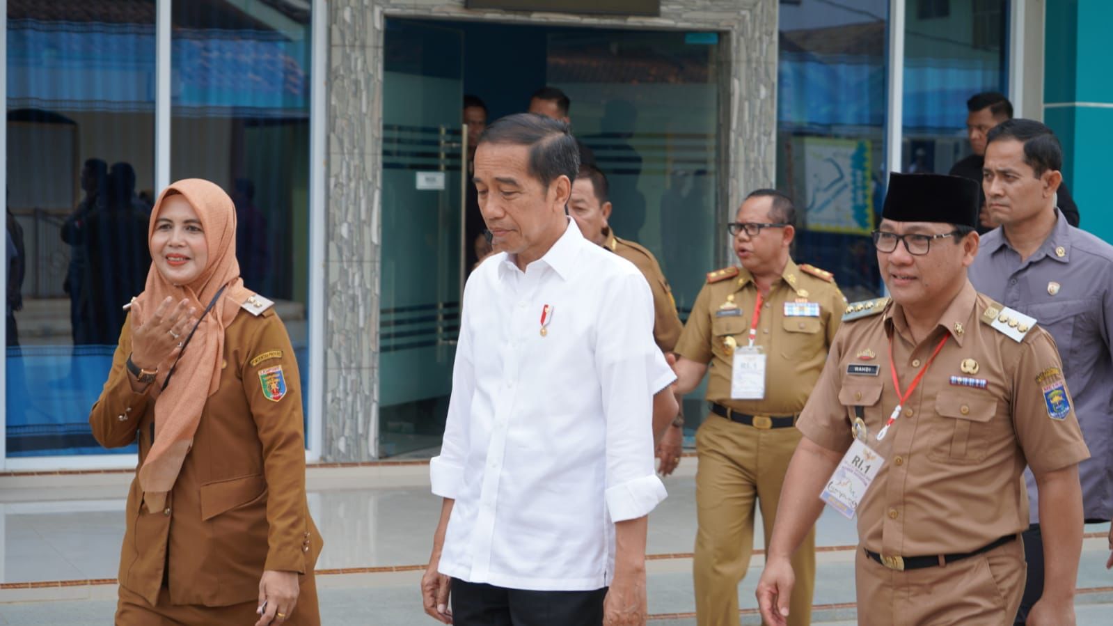 Jokowi Tinjau Fasilitas Pembelajaran di SMK Negeri 3 Kota Metro Lampung
