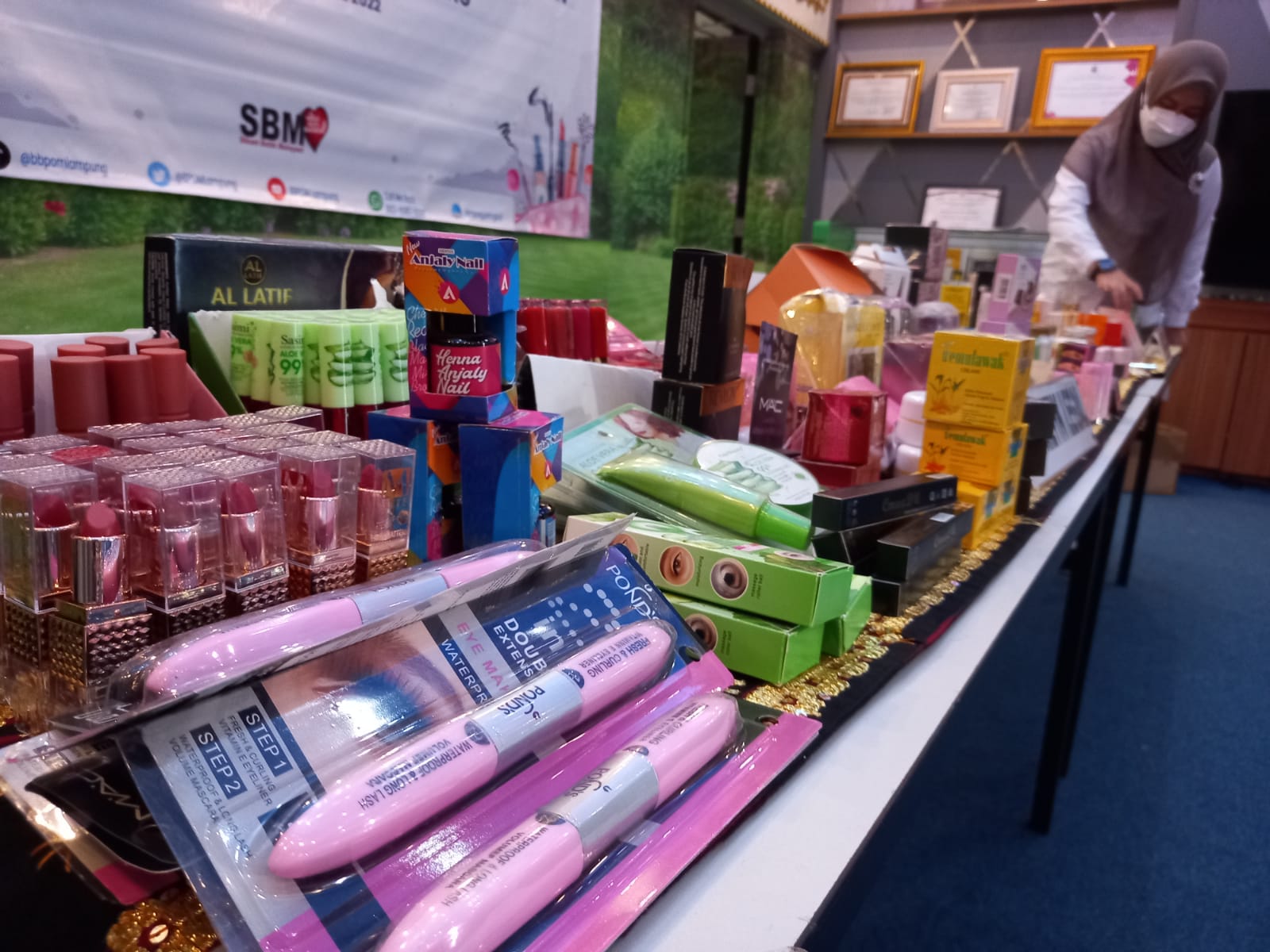 BBPOM Bandar Lampung Amankan Produk Kosmetik Ilegal Dengan Nilai Ekonomi yang Cukup Fantastis