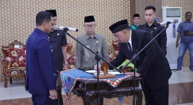 Lantik Pj Sekretaris Kabupaten Pringsewu, Ini Pesan Bupati Riyanto Pamungkas 