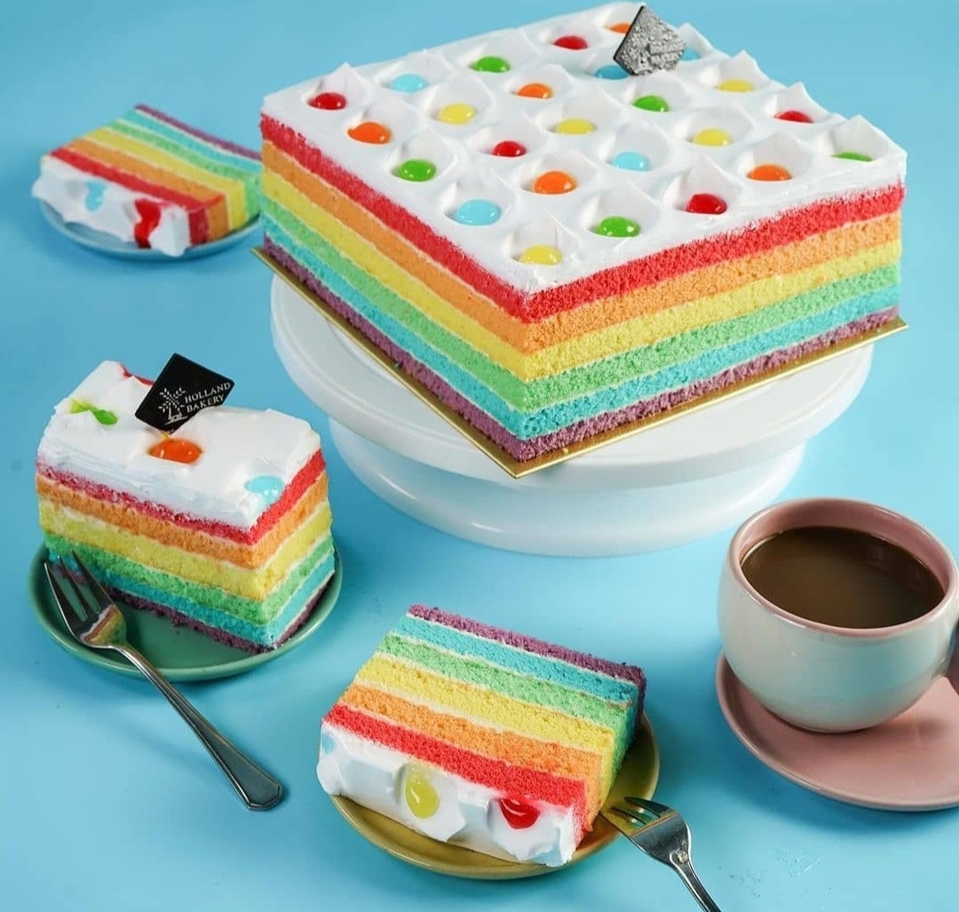 13 Rekomendasi Outlet Bakery Rainbow Cake di Lampung, Nomor 3 dengan Topping Jelly