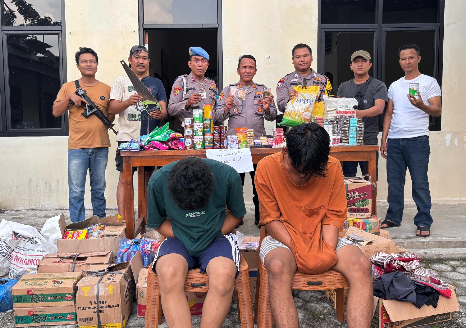 Masuk Lewat Plafon, Dua Maling Bobol Warung Sembako di Tulang Bawang, Salah Satunya Pelajar