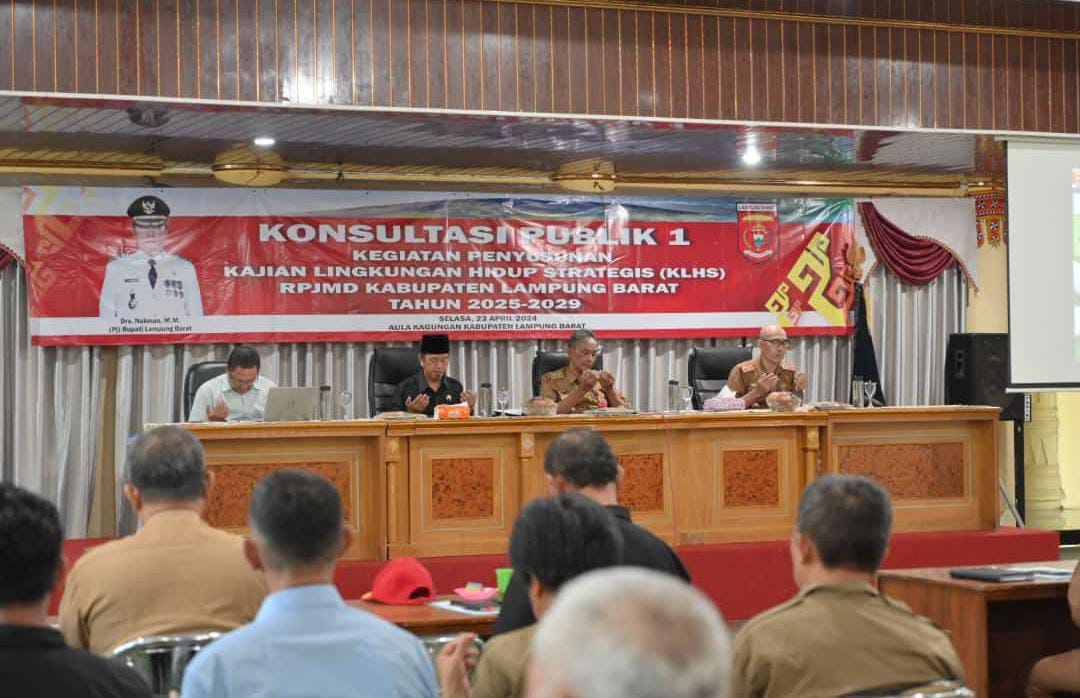 Sebagian Besar Kepala Dinas dan Camat ‘Ogah’ Hadiri Acara Konsultasi Publik KHLS Digelar DLH Lampung Barat