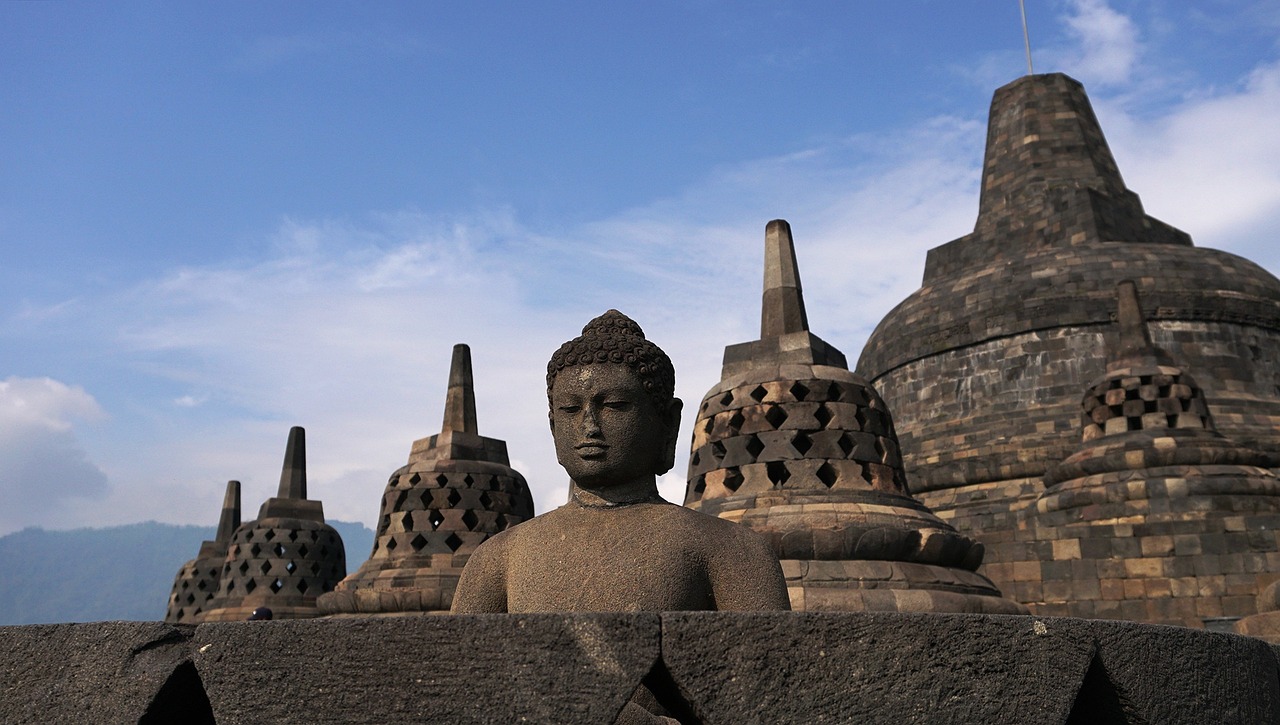Tak Hanya Candi Borobudur, Ini Dia Beberapa Candi Bersejarah yang Ada Di Indonesia