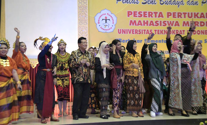 Universitas Teknokrat Indonesia Lepas Mahasiswa Program PMM