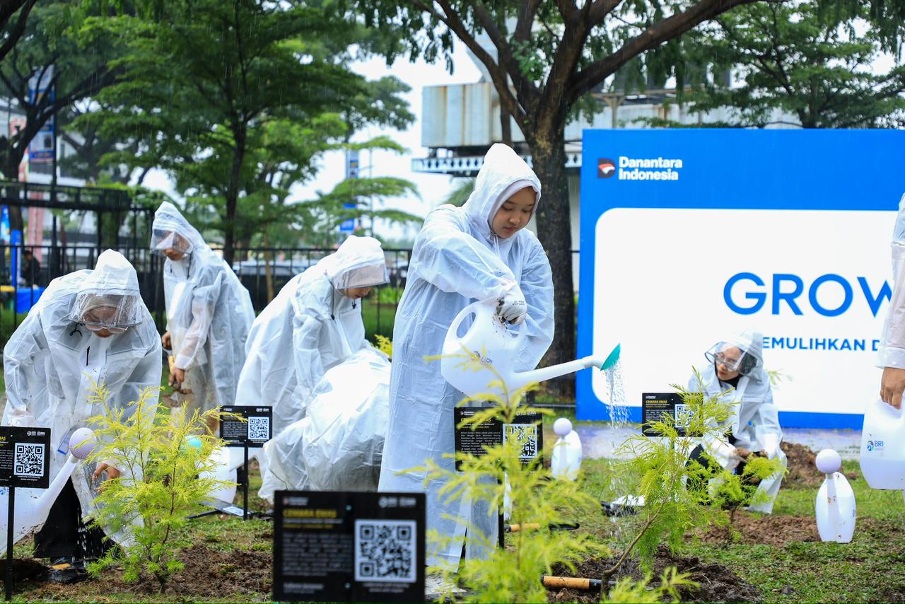 Perkuat Komitmen Keberlanjutan, BRI Gelar Aksi Tanam Pohon Serta Ajak Masyarakat Peduli Lingkungan