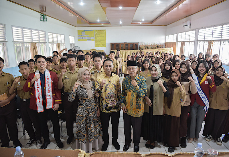 Universitas Teknokrat Indonesia Gelar Pengabdian kepada Masyarakat di SMAN 13 Bandar Lampung