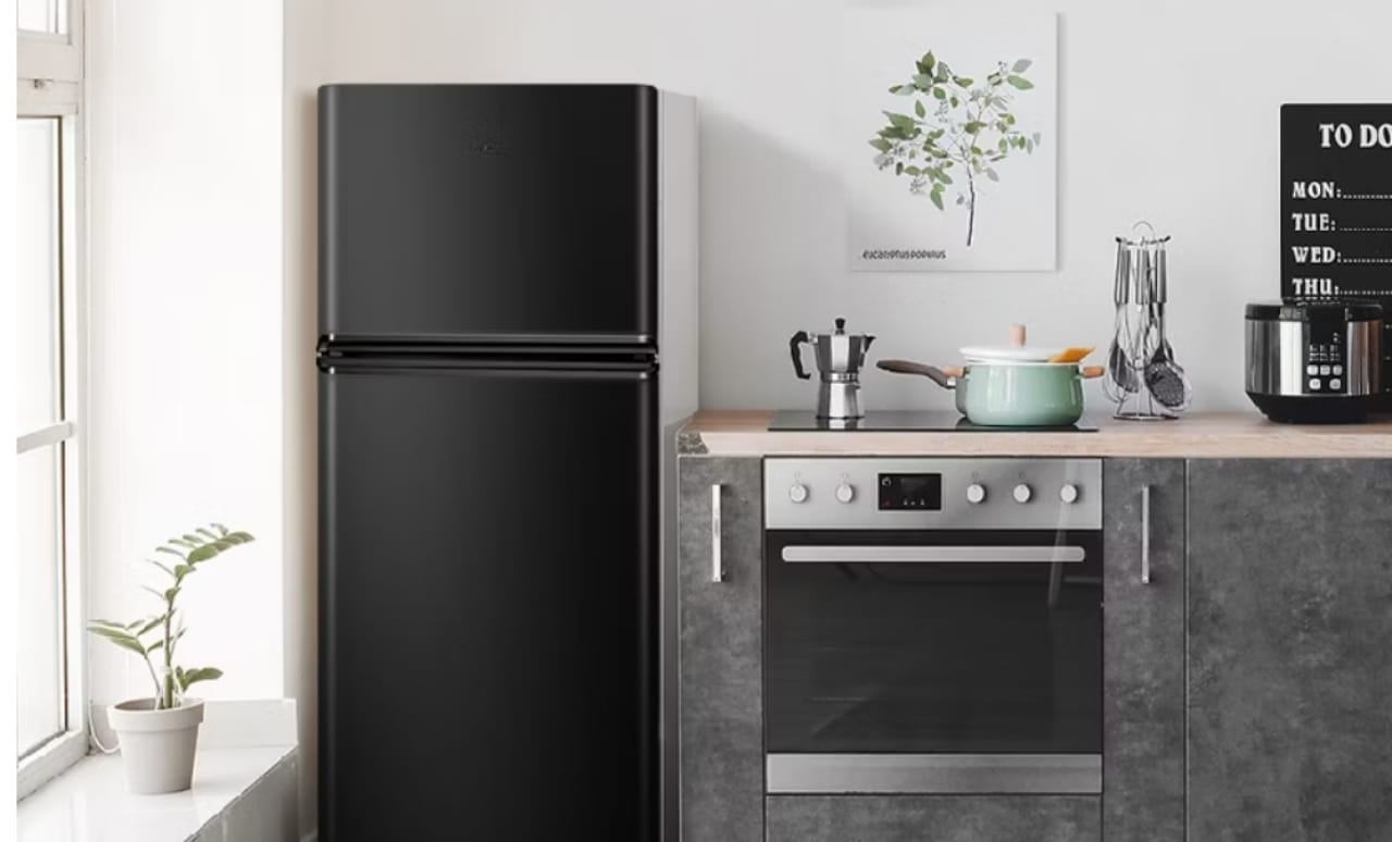 TCL Kulkas 2 Pintu Harga di Bawah 2 Juta, Bongkar Performanya