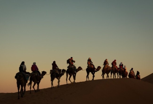 Dalil Hadis Musafir Punya Kendaraan Tetap Wajib Puasa? UAH Jelaskan Statusnya