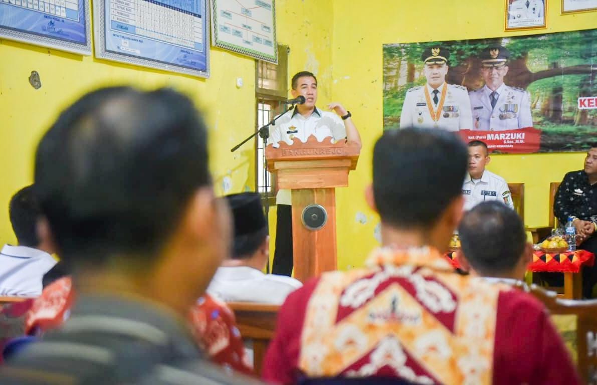 Tujuh KTH Pesawaran Terima Salinan SK Kemitraan Perhutanan Sosial