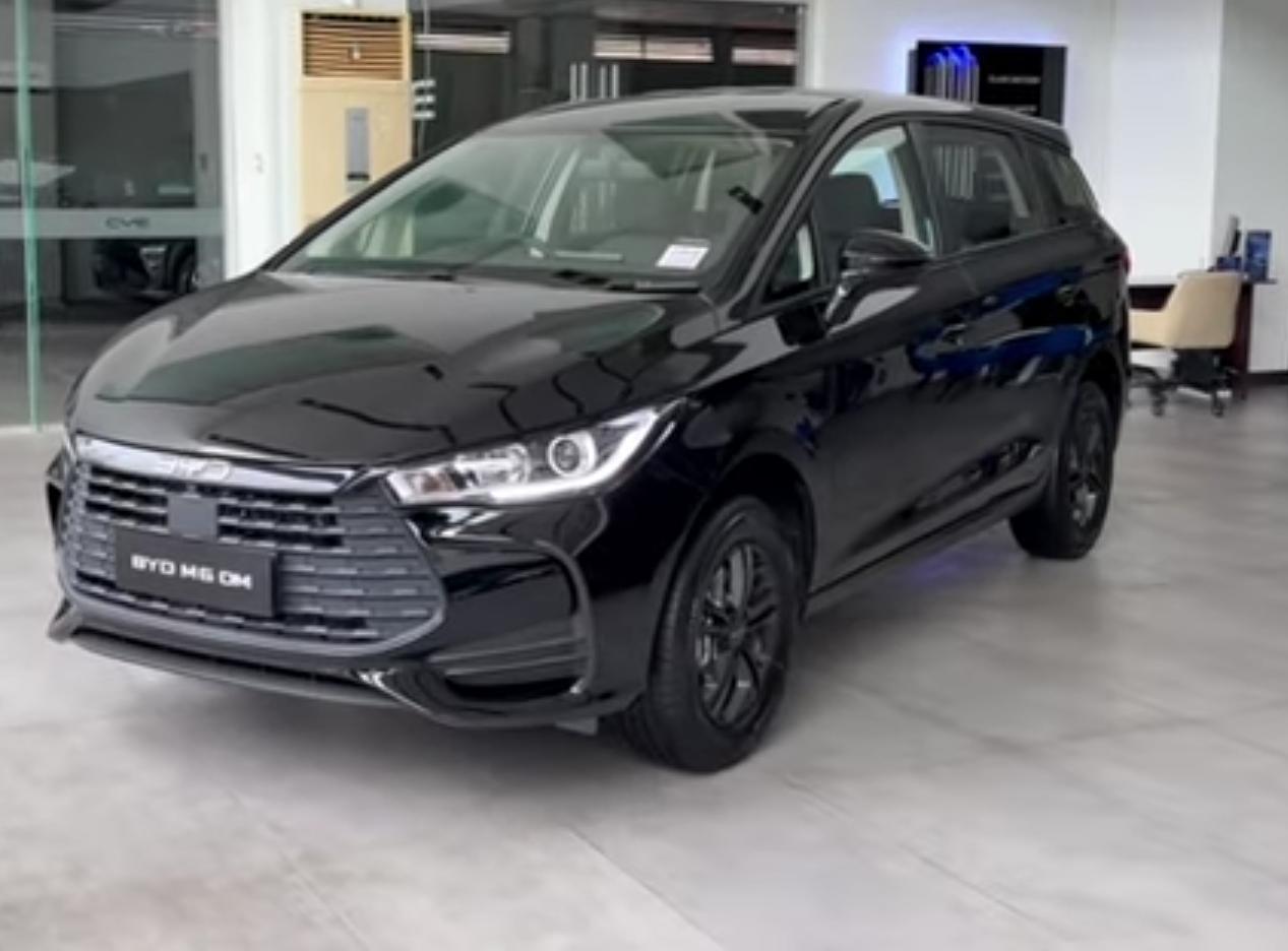 Simak Harga dan Simulasi Kredit BYD M6 DM Terbaru Juni 2026