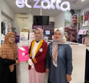 Pengaruh Celebrity Endorser, Desain dan Citra Merek Terhadap Keputusan Pembelian Kerudung Pada Galeri Elzatta 