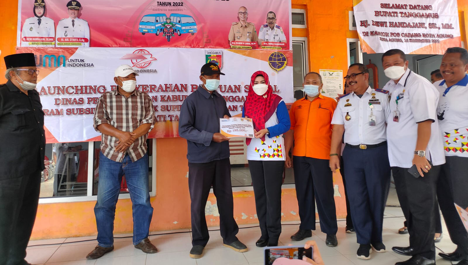 Bupati Launching Bantuan Sosial Program Subsidi BBM untuk Supir Angdes dan Tukang Ojek di Tanggamus 