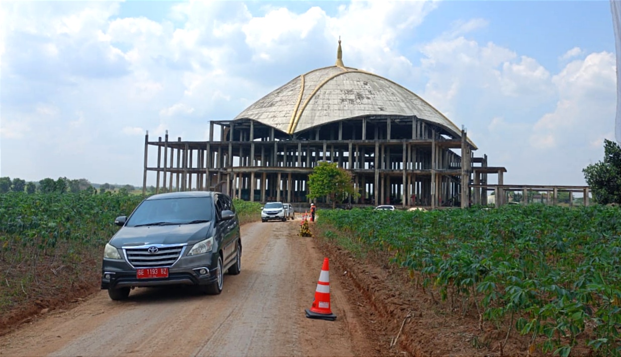 Dikabarkan Sudah Habiskan Puluhan Miliar, Ini Penampakan Masjid Al Hijrah Kota Baru Lampung