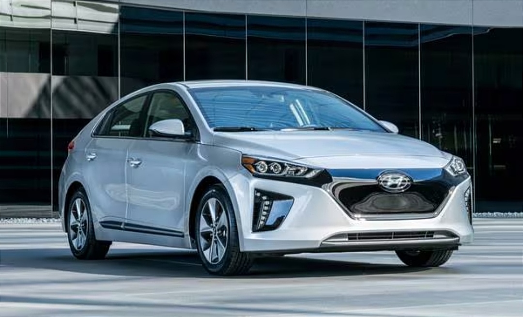 Harga Mobil Listrik Bekas 2025, Dari Wuling sampai Hyundai 