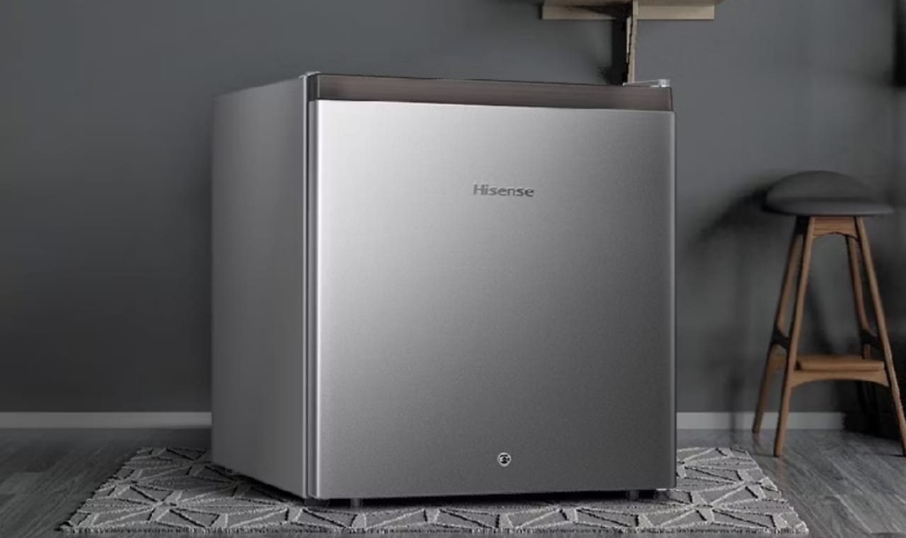Rekomendasi Kulkas Mini 1 Pintu Dalam Seri Hisense RR58D4IGN, Cek Harga Terbaru September 2025