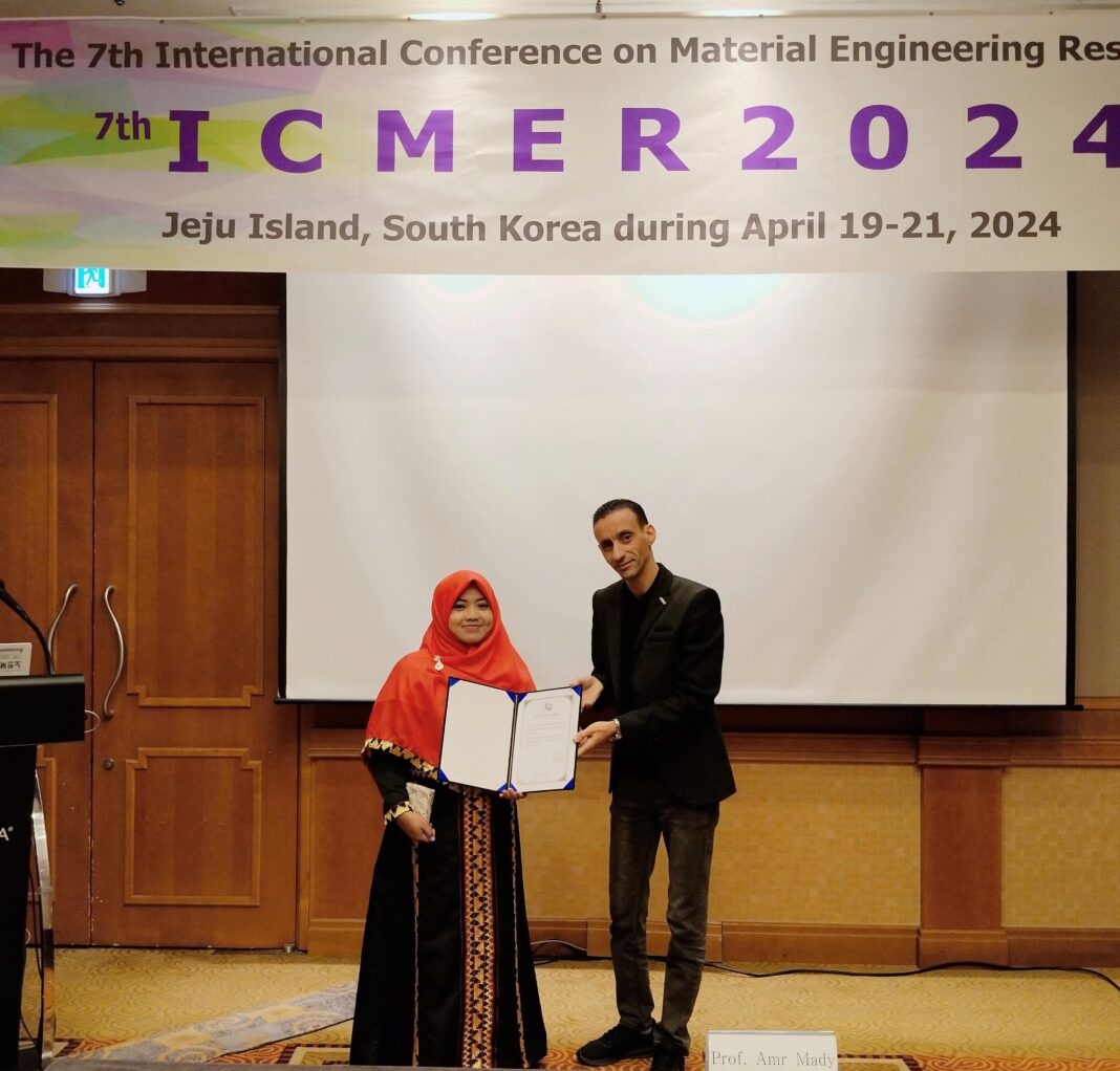 Keren! Dosen FMIPA Raih Penghargaan 'Best Oral Presentation' dalam Konferensi Internasional di Korea Selatan