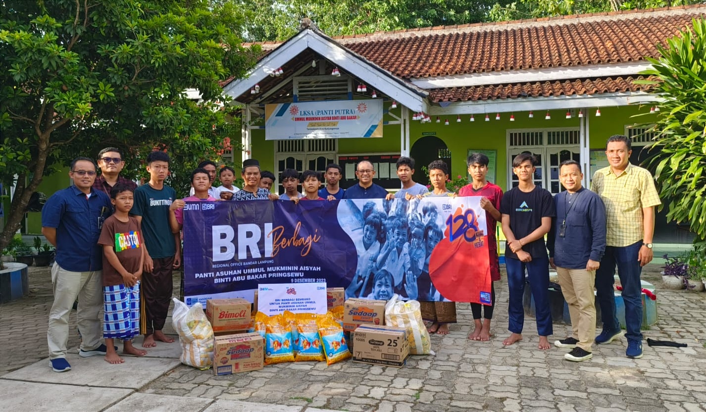 BRI Kantor Cabang Pringsewu Bagi-bagi Sembako ke Panti Asuhan 