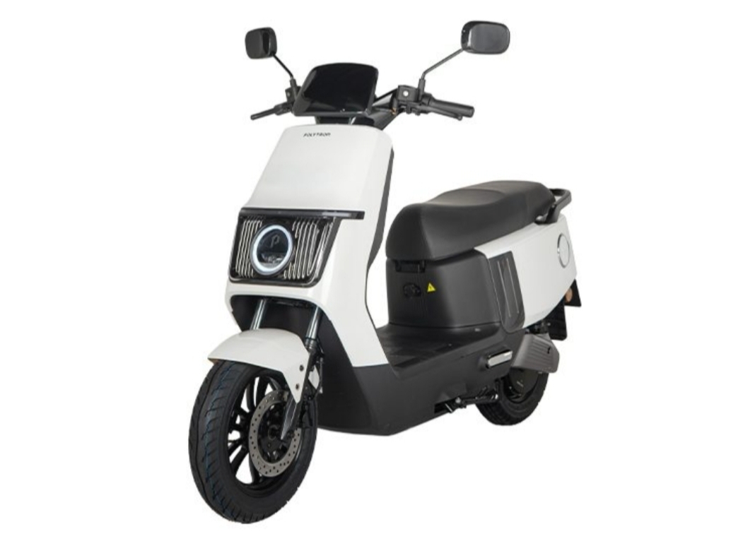 Pengisian Daya Motor Listrik Khusus Perempuan Indonesia Dilakukan Di Rumah, Berikut Tips & Triknya,  