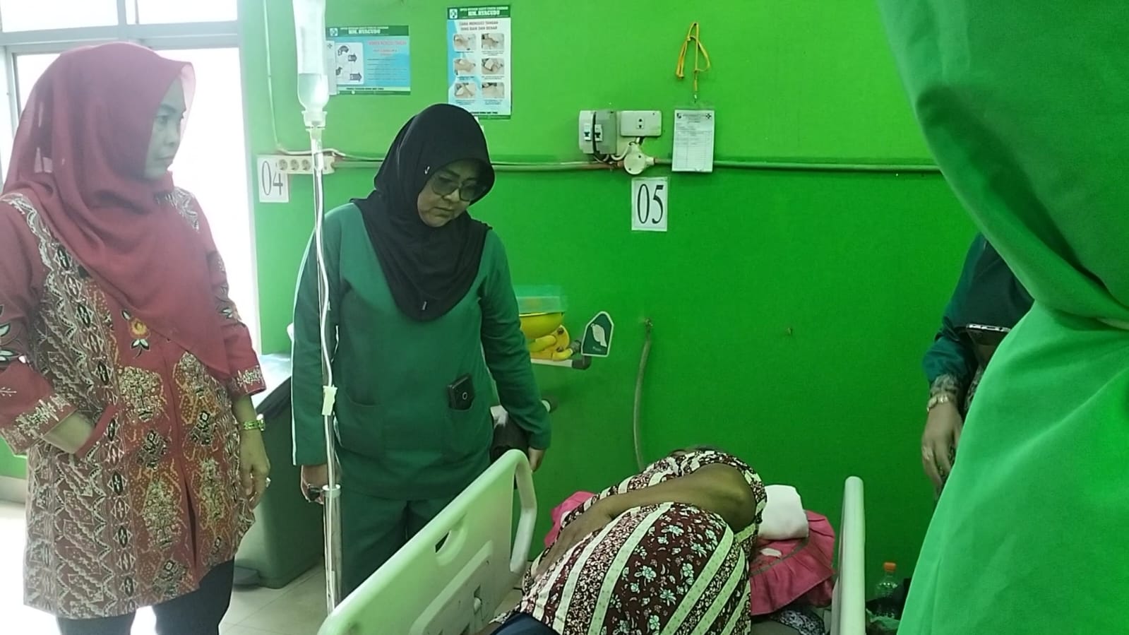 Puluhan Warga Kelurahan Tanjung Senang Kotabumi Keracunan Massal