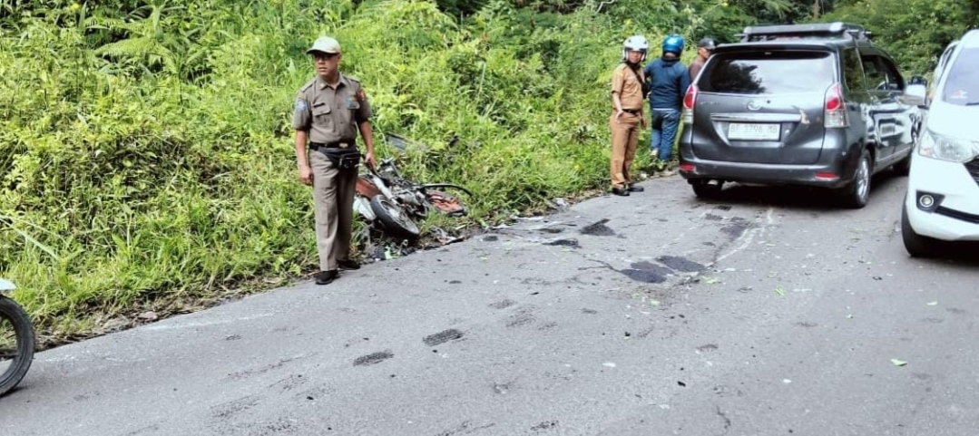 Mobil Camat Sukau Terlibat Lakalantas di Bandarbaru, Pengendara Motor Meninggal
