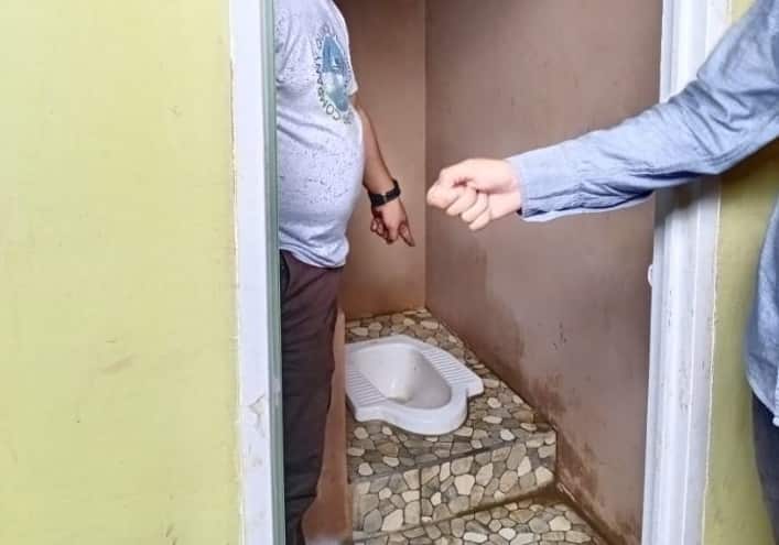 Tega! Mahasiswa UIN Ini Diduga Dianiaya, Ditelanjangi, Disundut rokok dan Dipaksa Minum Air Toilet oleh Senior