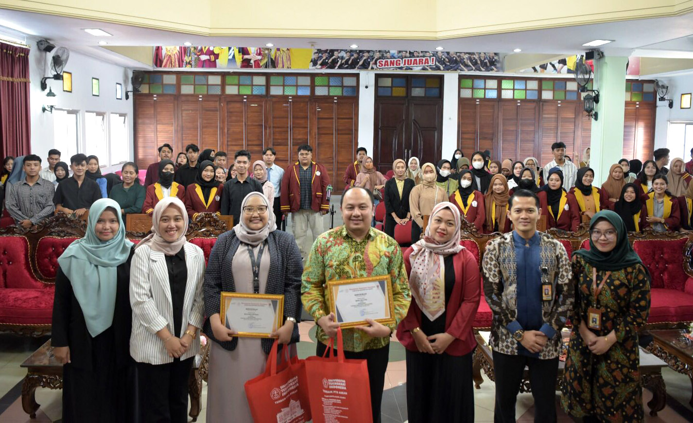 Universitas Teknokrat Indonesia Gelar Seminar Pasar Modal Konvensional