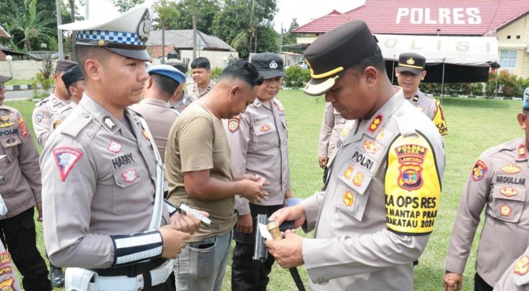 Polres Tulang Bawang Cek Senjata Api Personel, Ini Tujuannya