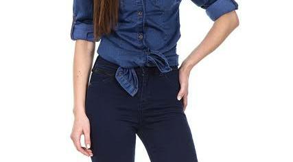 Jangan Terlalu Sering Menggunakan Celana Jeans Ketat! Ini 5 Bahaya untuk Kesehatan Wanita