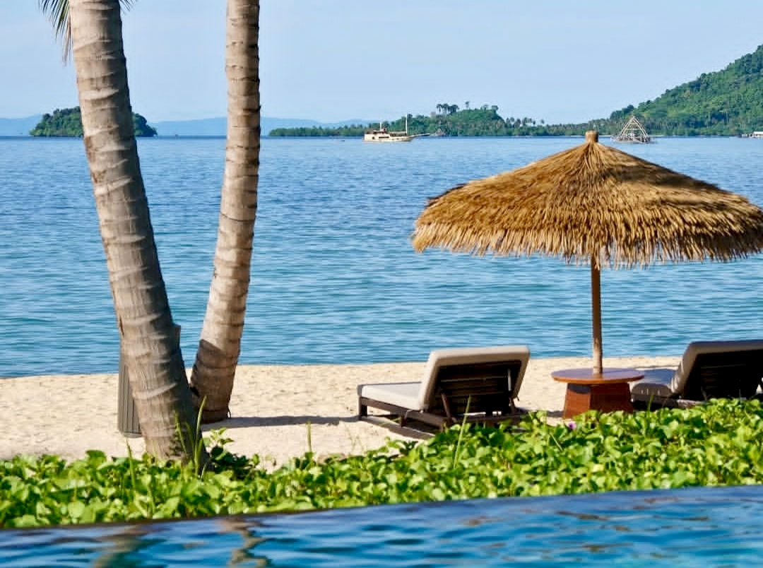 4 Penginapan Estetik Dekat Wisata Pantai Lampung, Double Keseruan Staycation Keluarga