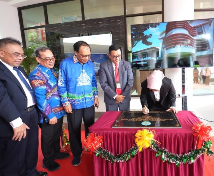 Rektor Unila Prof Lusmeilia Resmikan Gedung B FEB dengan Fasilitas Internasional untuk Dukung Pendidikan Globa