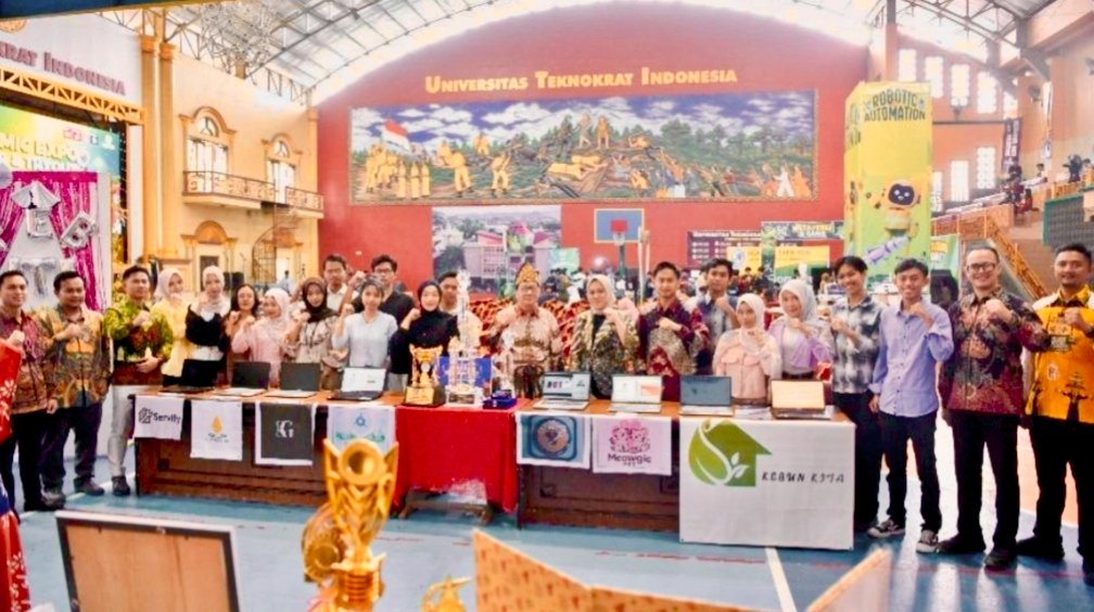 Inovasi Mahasiswa Teknokrat Berbasis Website PLUSTIKK Tampil Pada Academic Expo UTI 2026