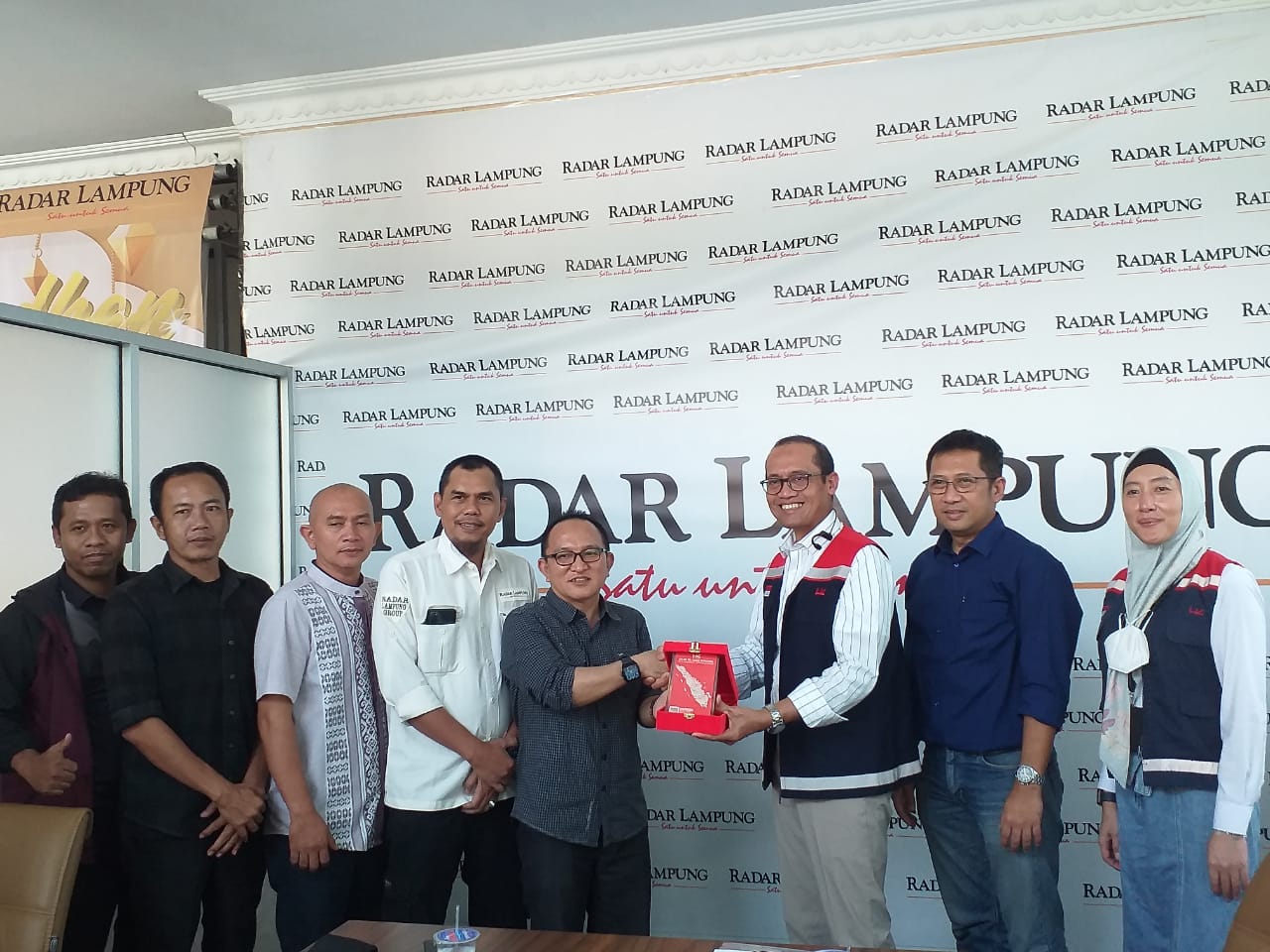 Perwakilan PT Hutama Karya Sambangi Radar Lampung