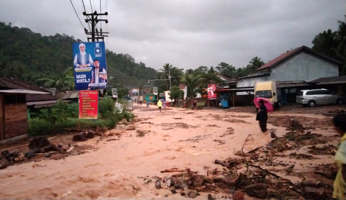 Banjir Bandang di Tanggamus Lampung, Jalinbar Tertutup, 11 Pekon Terdampak 